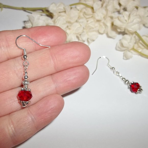 Beaded Red Dangle Earrings Handmade NWT Set 5183 - Picture 6 of 8